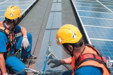 קווי חיים קבועים | המדריך למערכות עיגון קבועות לעבודה בגובה